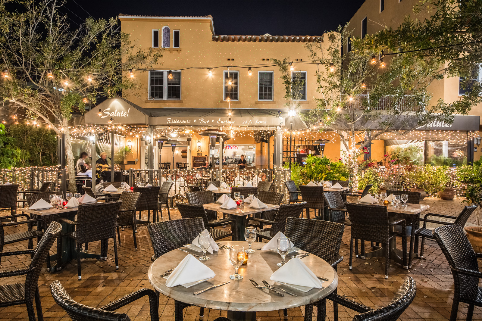 Bevardi&#8217;s Salute Restaurant
