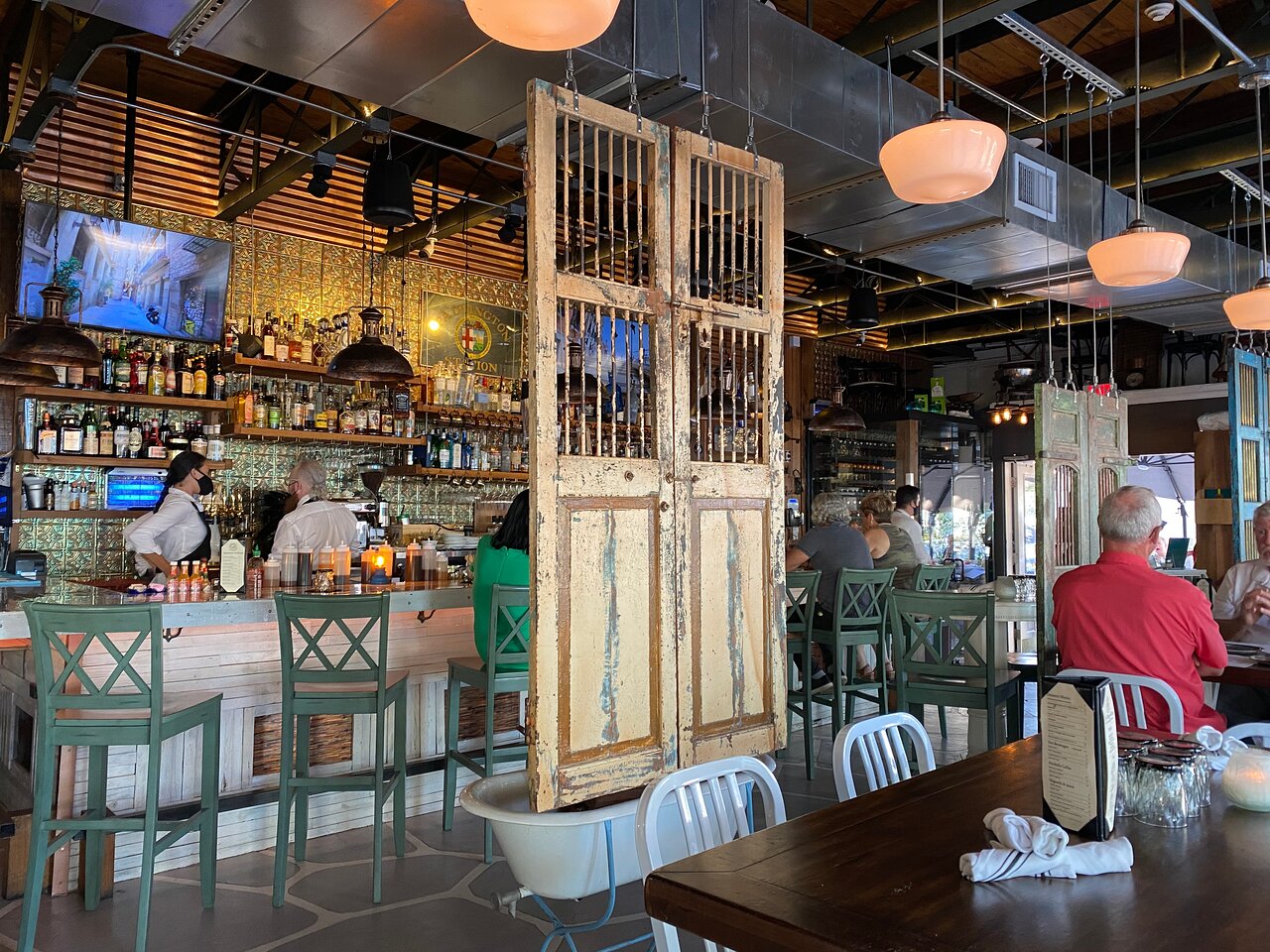 1592 | Wood Fired Kitchen &amp; Cocktails
