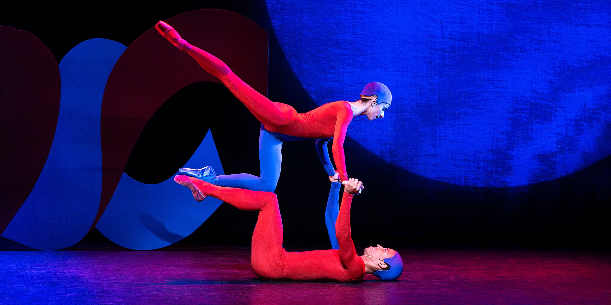 The Sarasota Ballet Performing Friday’s Child from Jazz Calendar at the Linbury Theatre | Photo by Foteini Christofilopoulou
