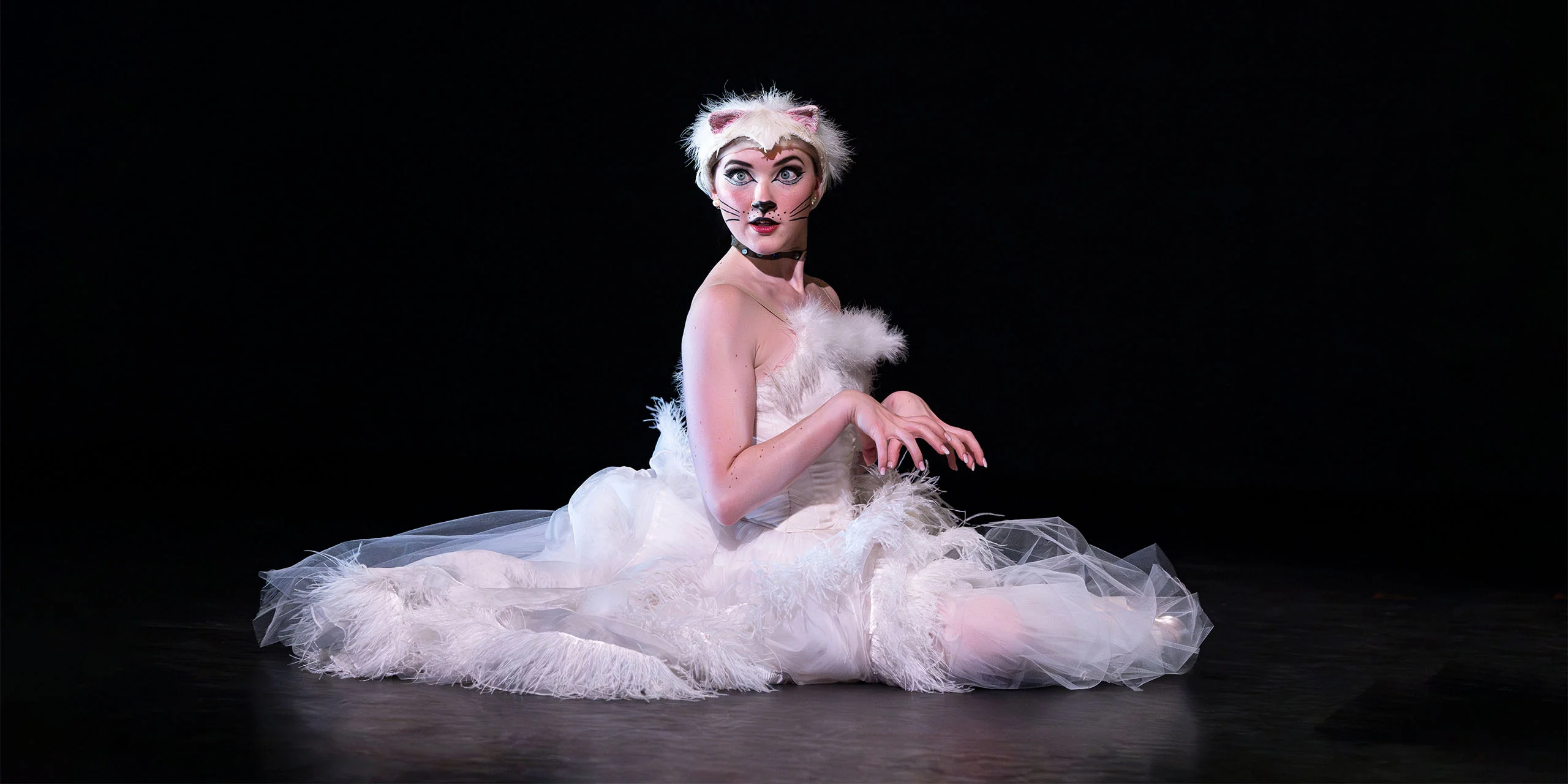 The Sarasota Ballet Performing La Chatte Metamorphosee en Femme at the Linbury Theatre | Photo by Foteini Christofilopoulou
