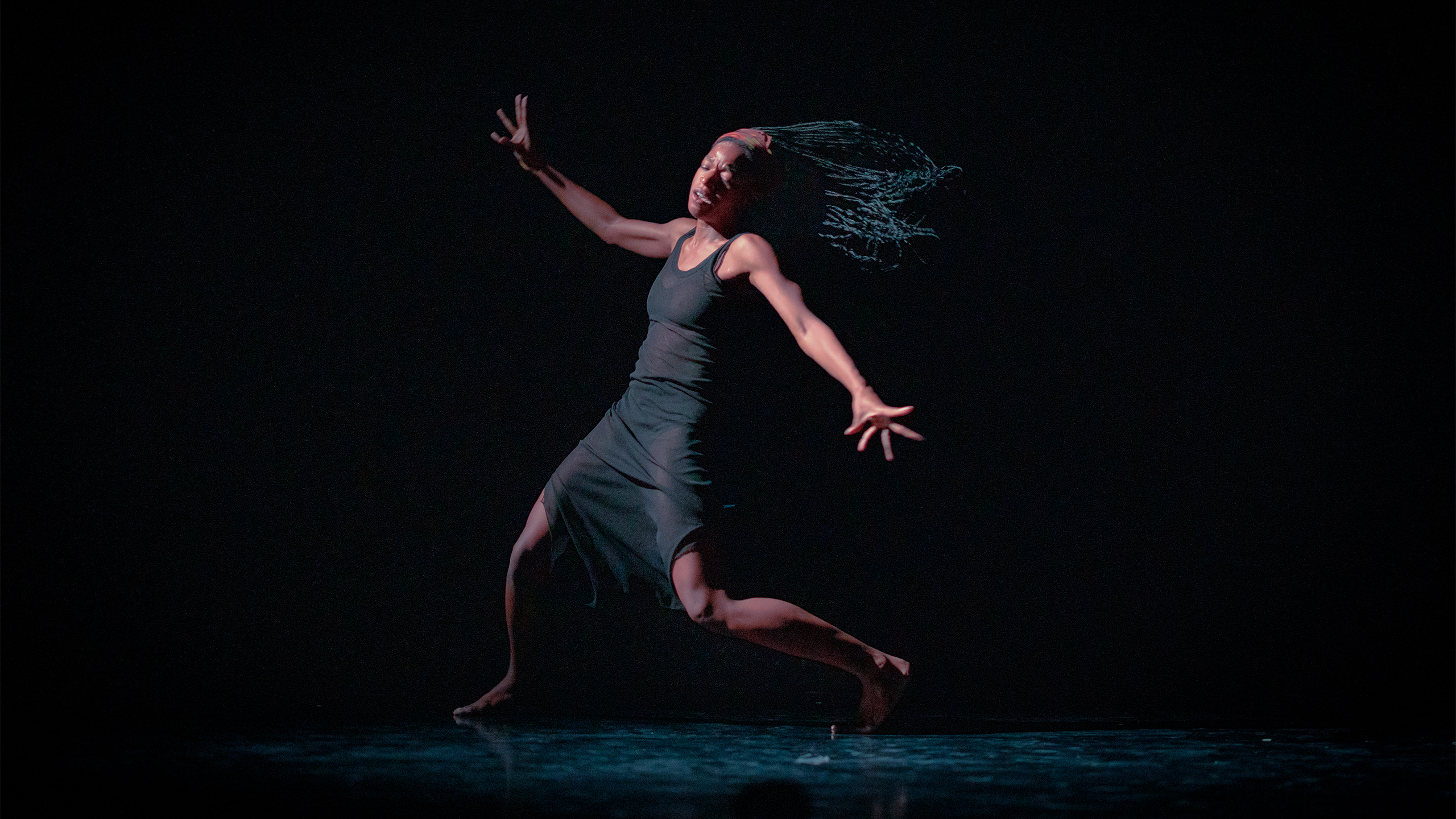 Leslie Andrea Williams in new work Cave by Hofesh Shechter, co-produced by Studio Simkin | Photo by Brian Pollock
