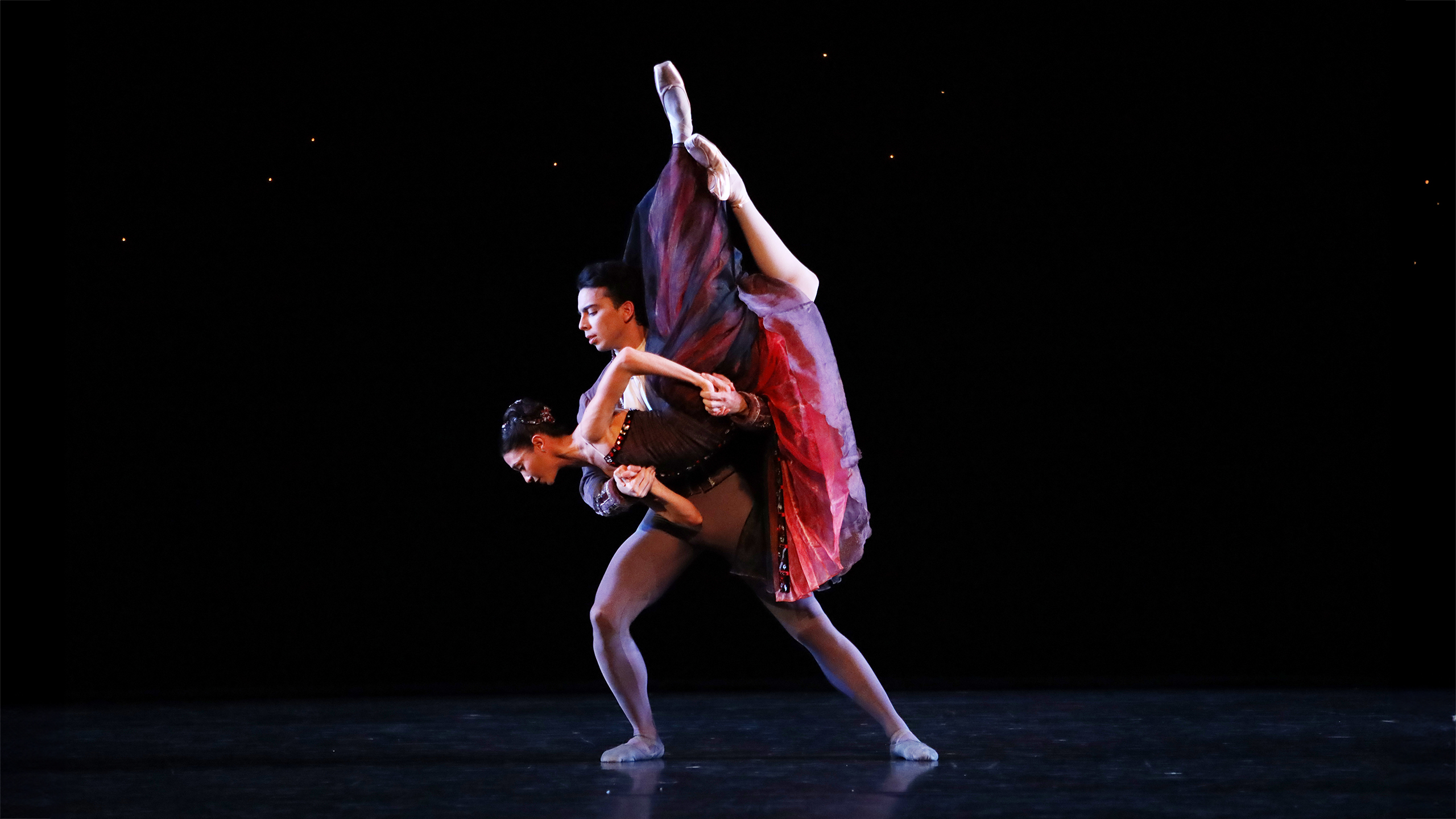 The Sarasota Ballet in Jerome Robbins&#8217; In the Night | Photo by Frank Atura

