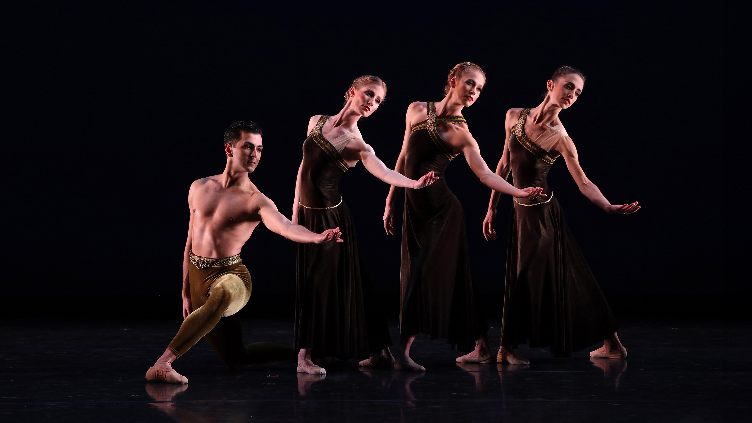 The Sarasota Ballet Performing Paul Taylor’s Brandenburgs | Photo by Frank Atura
