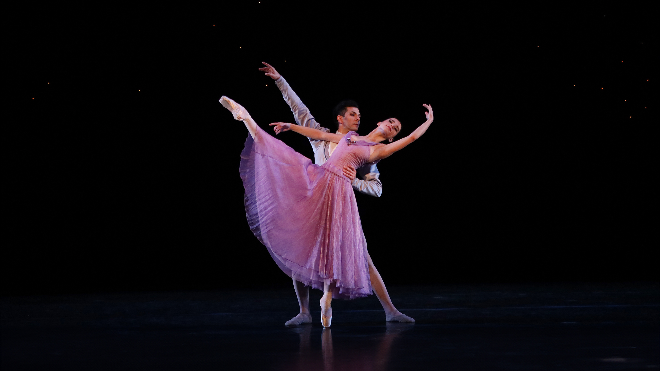 The Sarasota Ballet in Jerome Robbins&#8217; In the Night | Photo by Frank Atura
