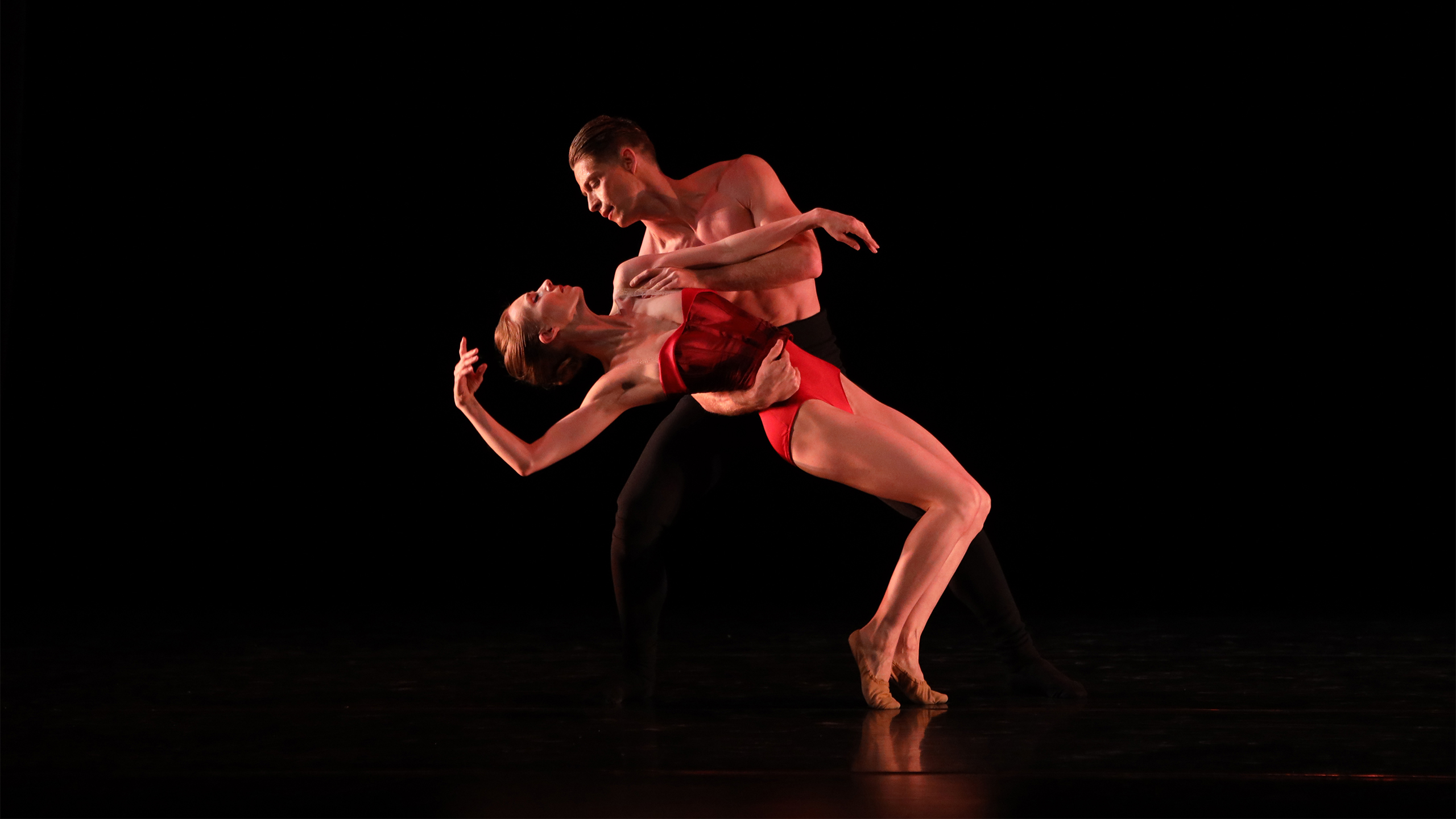 The Sarasota Ballet Performing Ricardo Graziano’s Amorosa | Photo by Frank Atura
