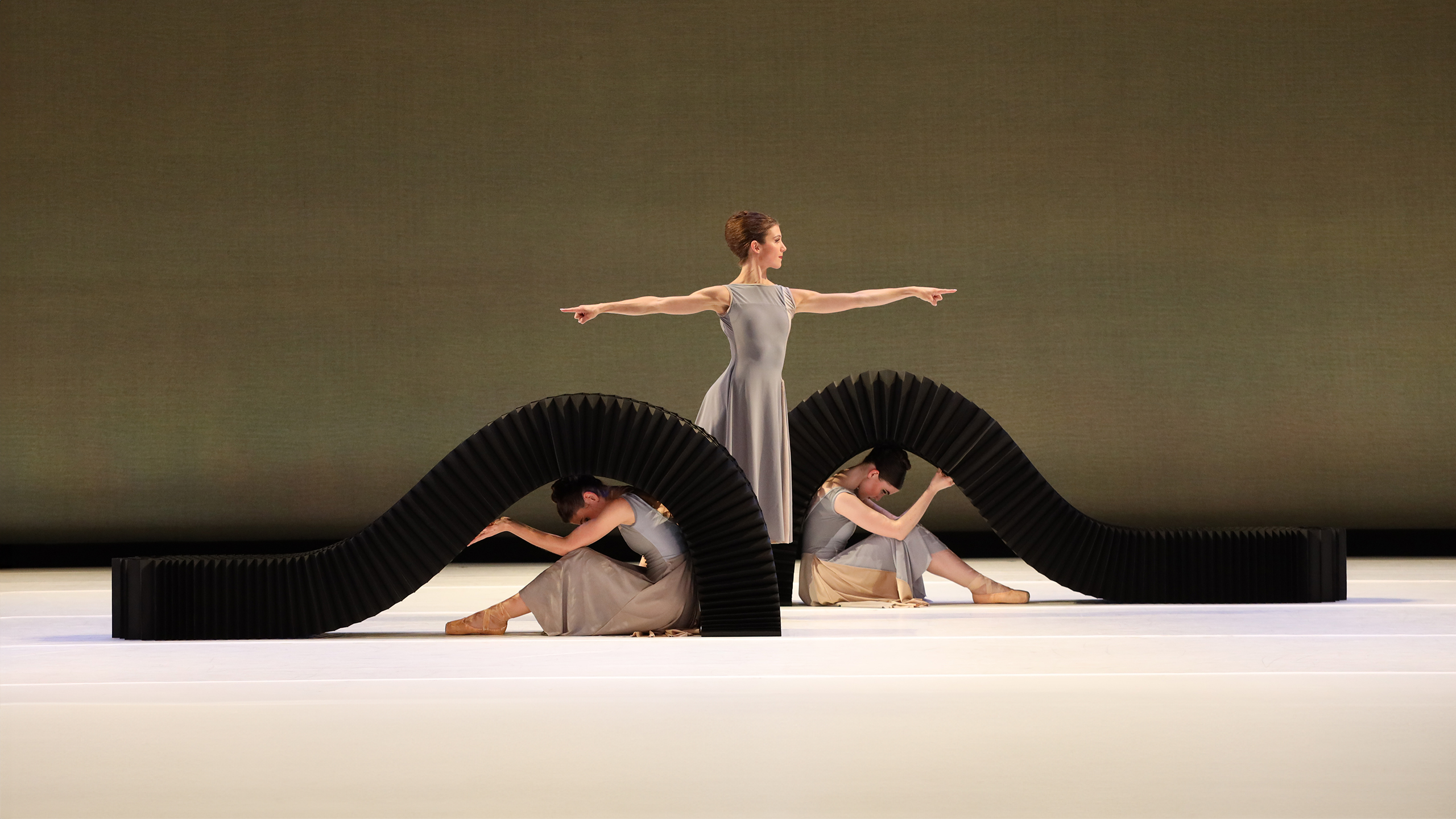 The Sarasota Ballet Performing Jessica Lang’s Lyric Pieces | Photo by Frank Atura
