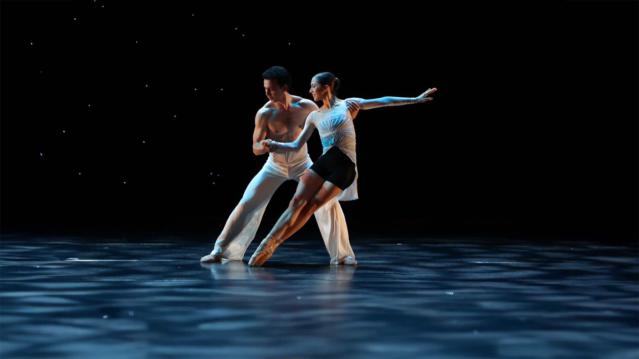The Sarasota Ballet Performing Edwaard Liang’s The Art of War | Photo by Frank Atura
