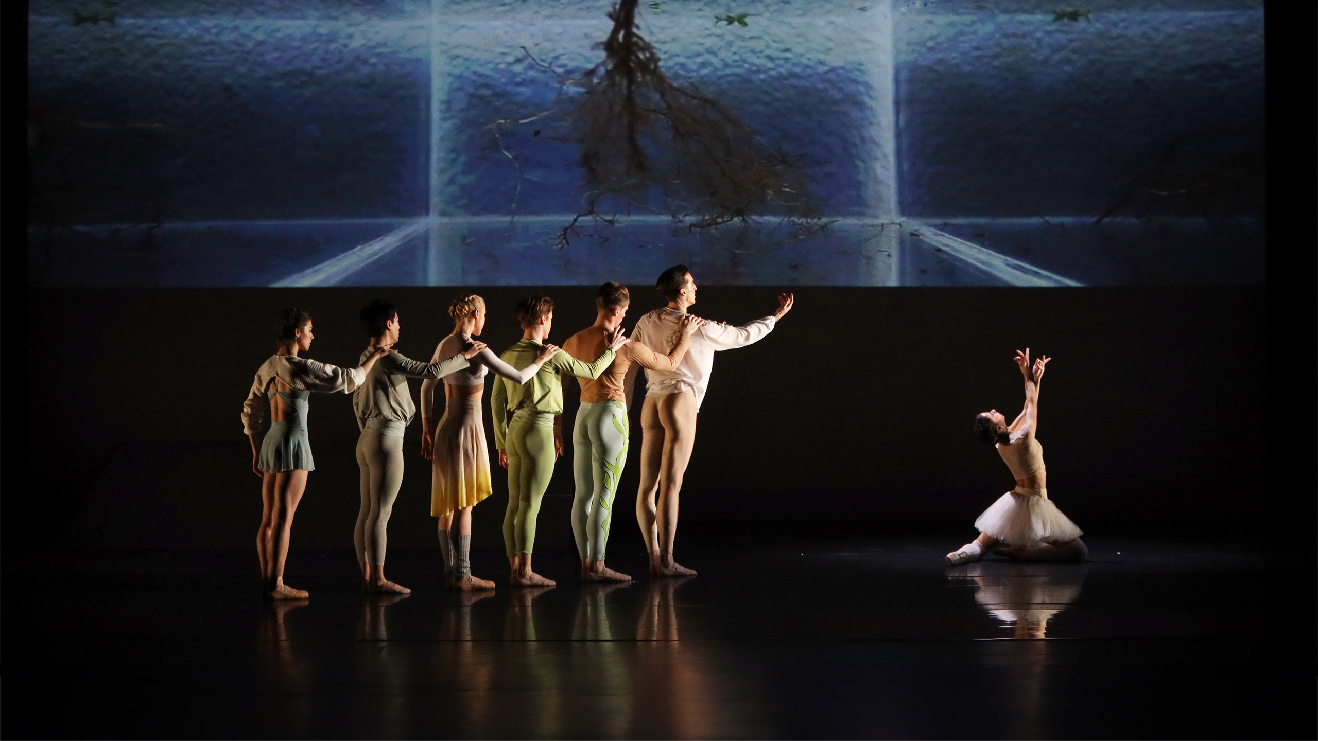 The Sarasota Ballet Performing Jessica Lang’s Shades of Spring | Photo by Frank Atura
