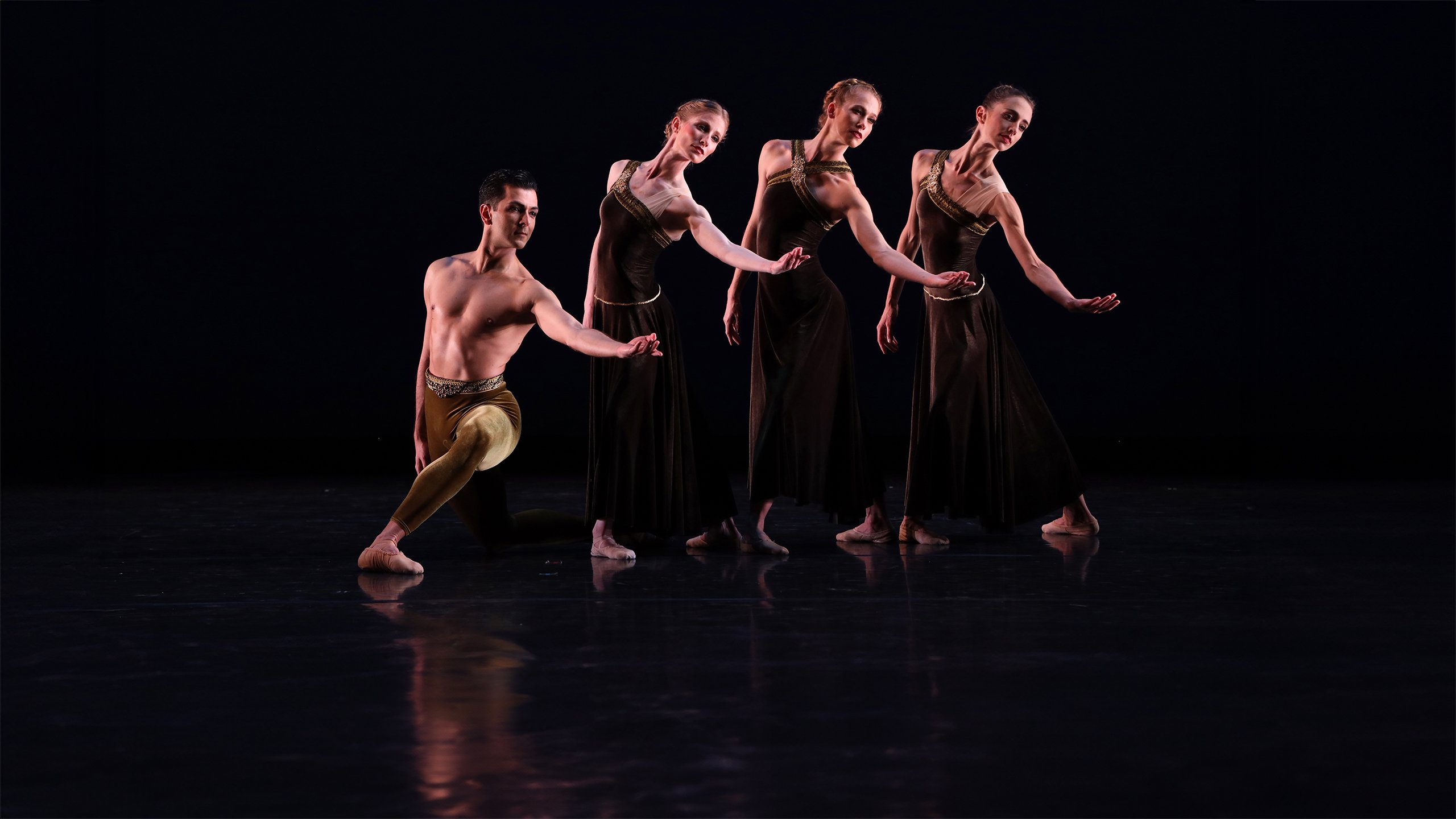 The Sarasota Ballet Performing Paul Taylor’s Brandenburgs | Photo by Frank Atura
