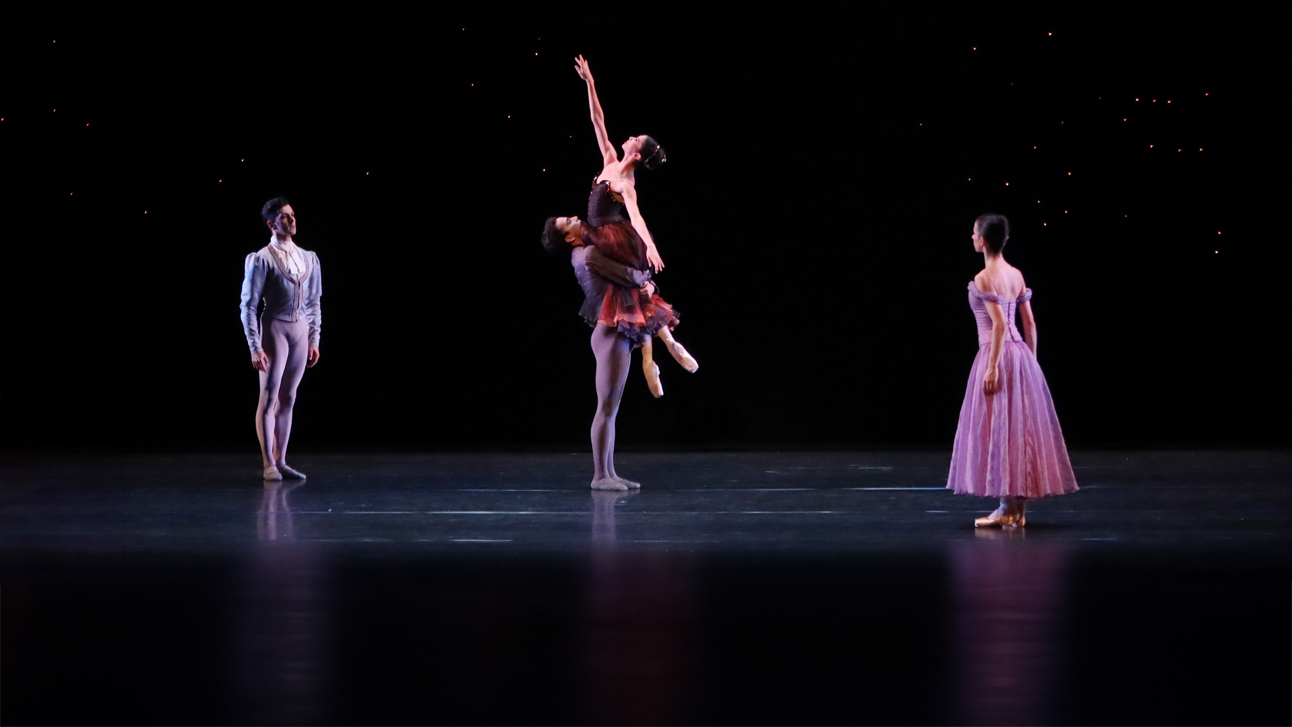 The Sarasota Ballet Performing Jerome Robbins&#8217; In the Night | Photo by Frank Atura
