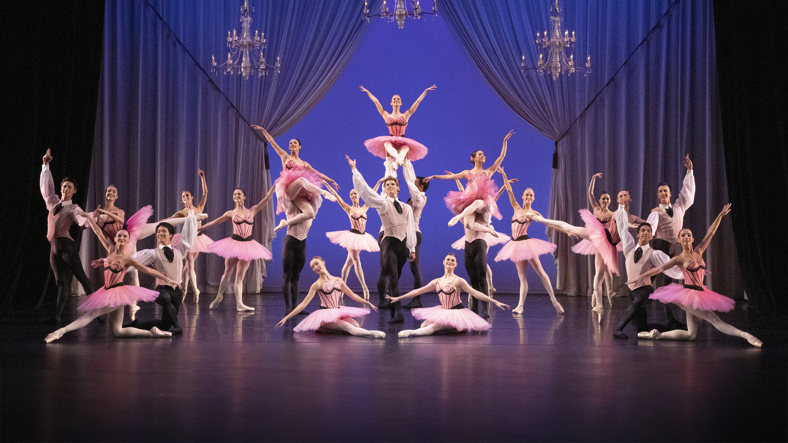 The Sarasota Ballet Performing Ricardo Graziano’s Shostakovich Suite | Photo by Frank Atura
