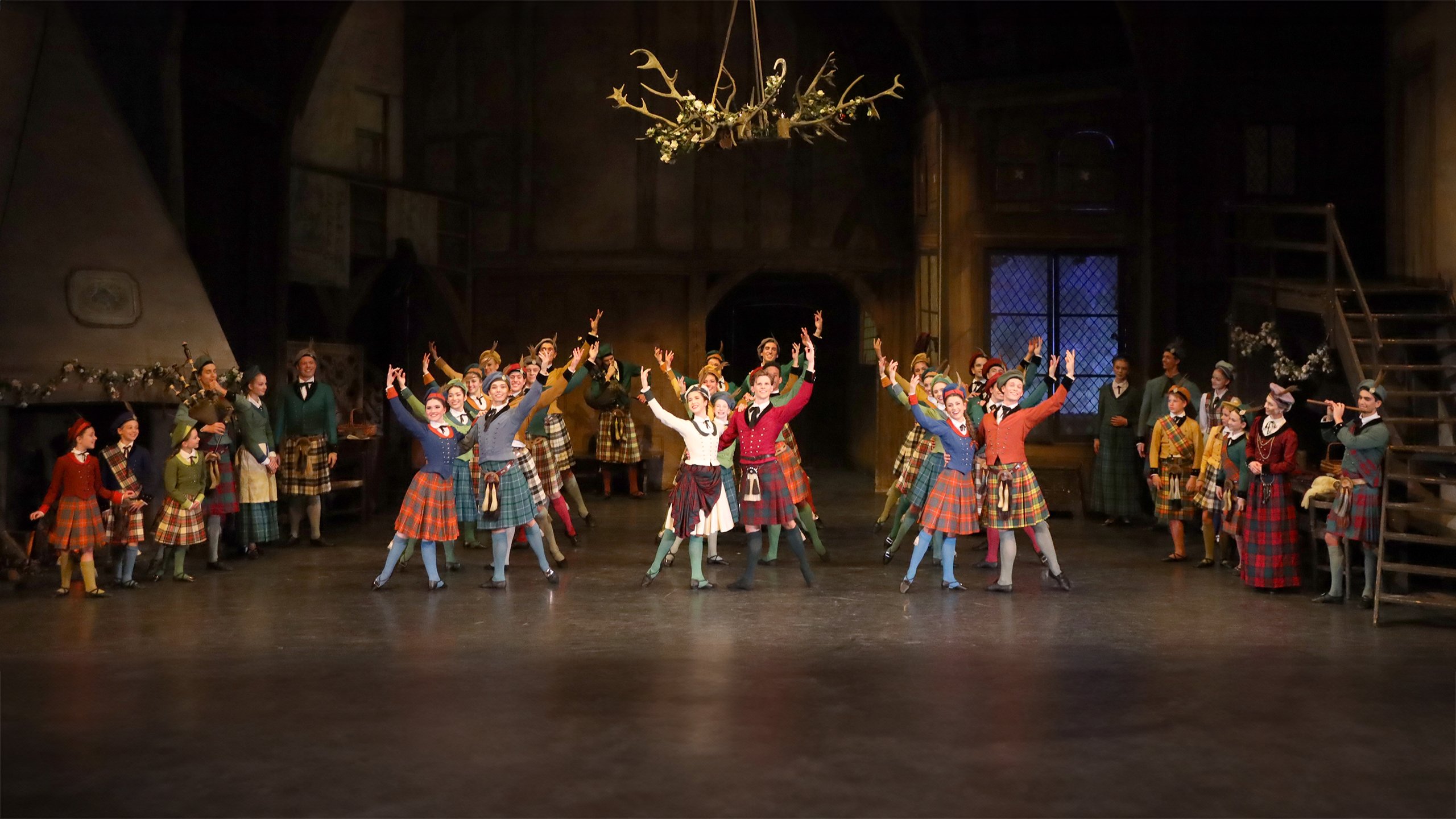 The Sarasota Ballet in Johan Kobborg&#8217;s La Sylphide

