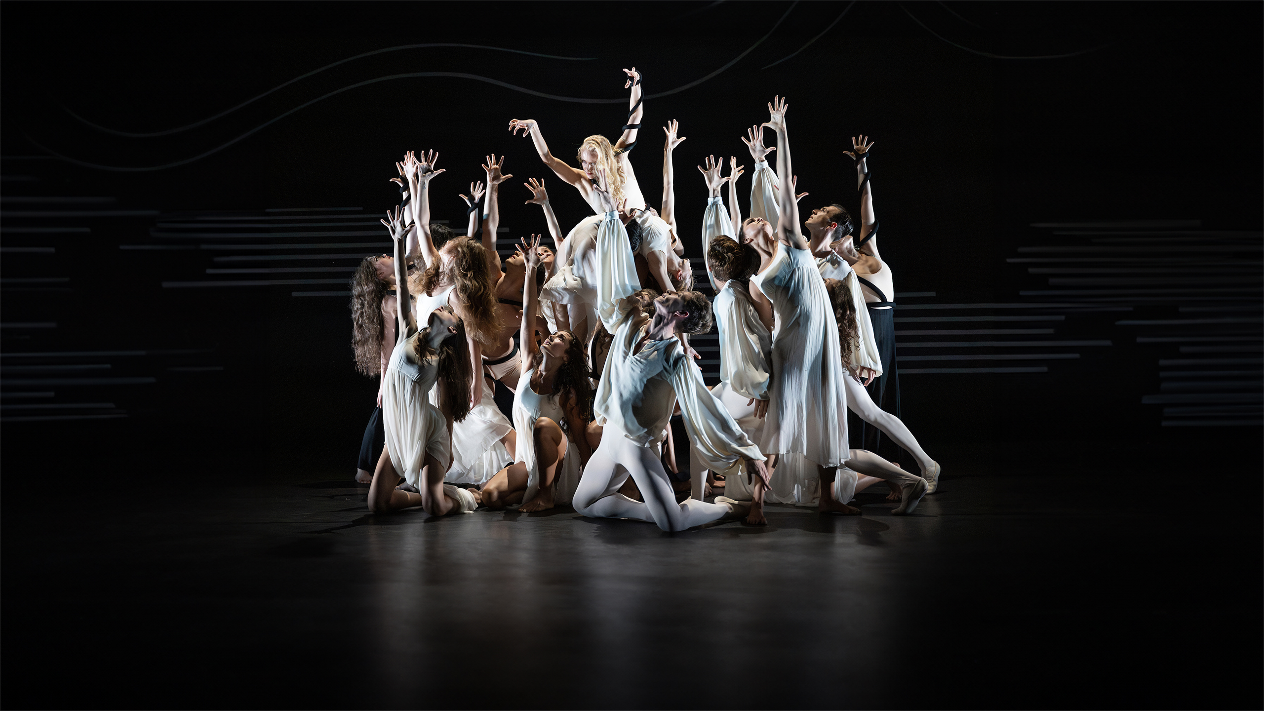 The Sarasota Ballet Performing Dante Sonata at the Linbury Theatre | Photography by Foteini Christofilopoulou
