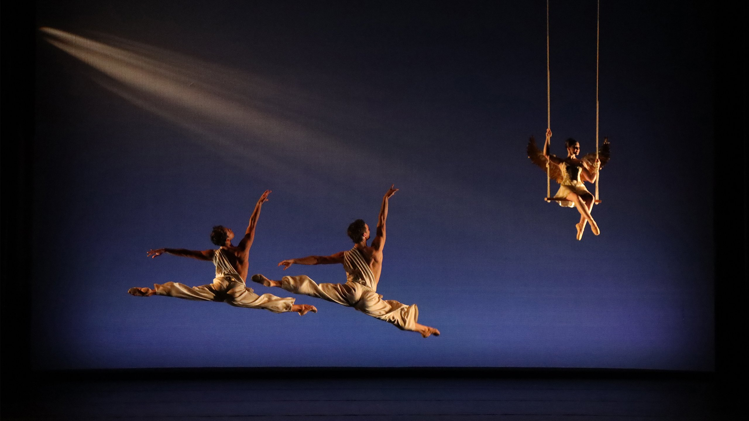 The Sarasota Ballet Performing Jessica Lang&#8217;s A Time of Beauty | Photography by Frank Atura
