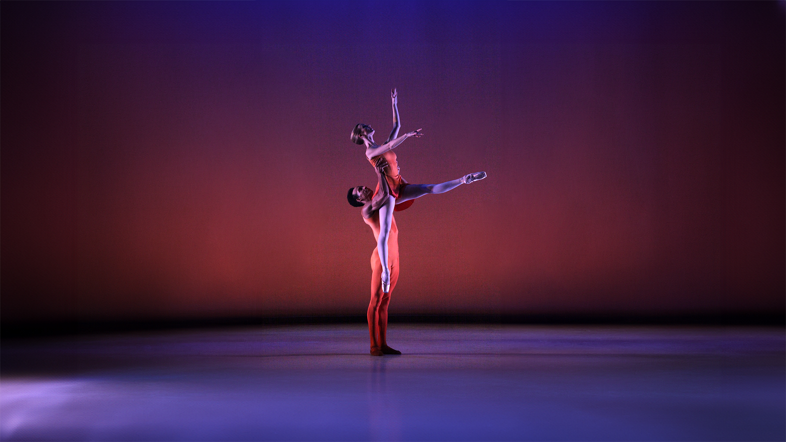 The Sarasota Ballet Performing Will Tuckett’s Changing Light | Photo by Frank Atura
