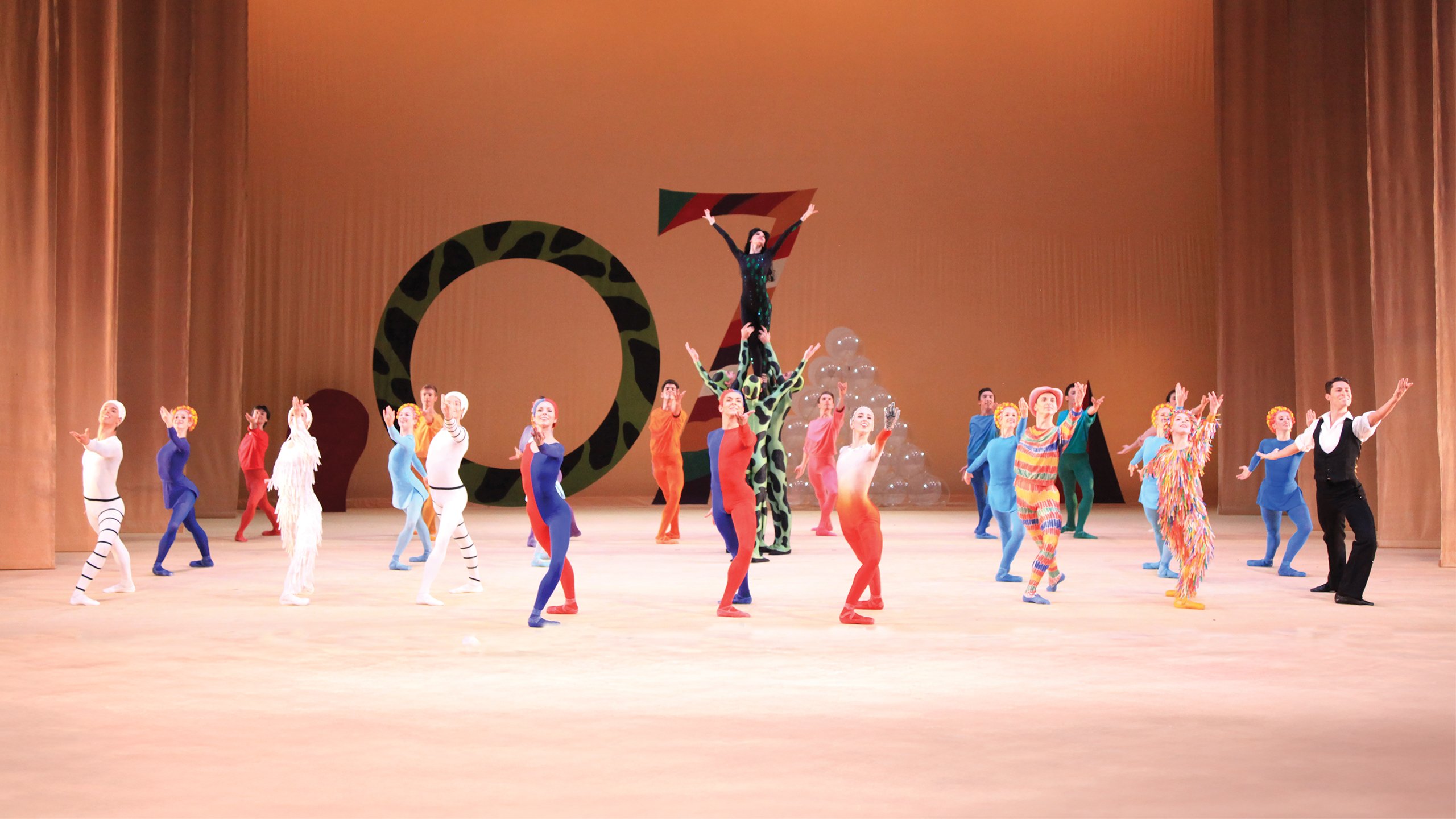 The Sarasota Ballet Performing Sir Frederick Ashton’s Jazz Calendar | Photo by Frank Atura
