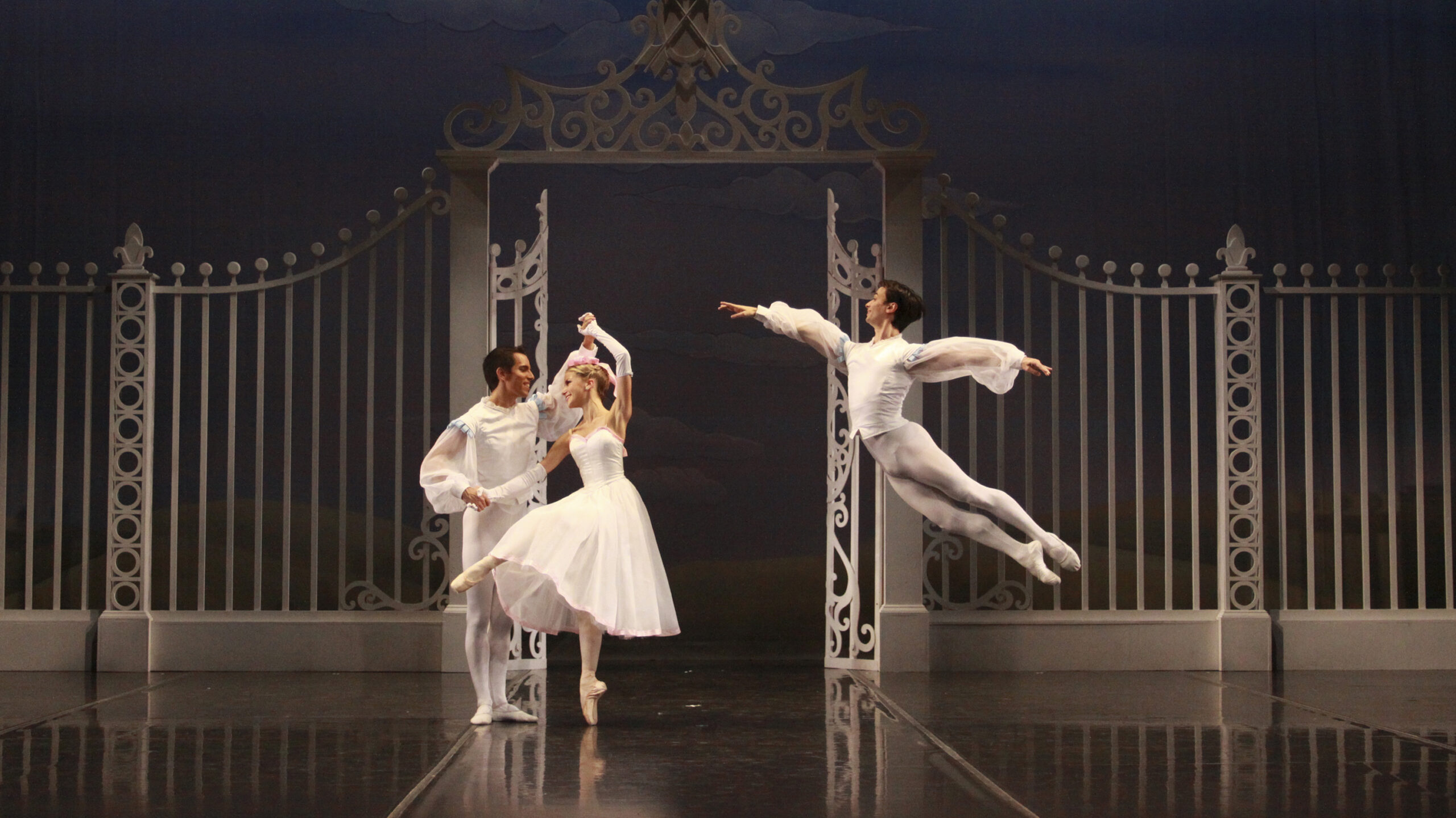 The Sarasota Ballet in Pas de Trois from Sir Frederick Ashton’s Les Rendezvous
