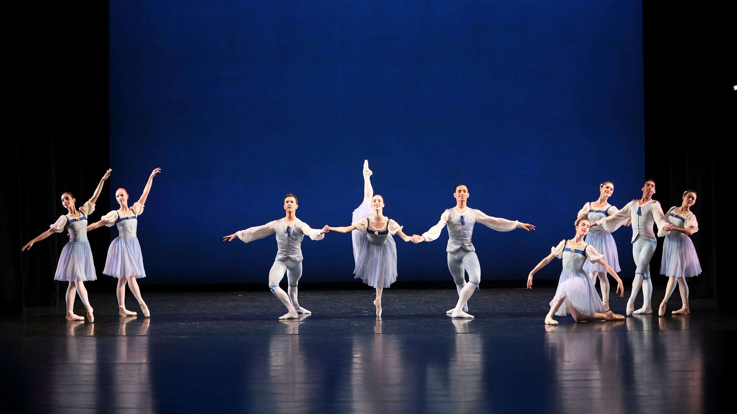 The Sarasota Ballet in Balanchine's Donizetti Variations